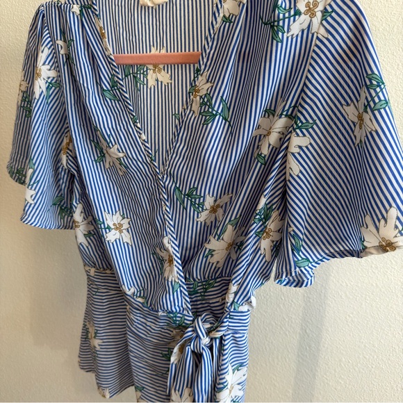 Sienna Sky Blue Stripe Floral Wrap Blouse Small Peplum Tie Waist Top - Picture 4 of 8